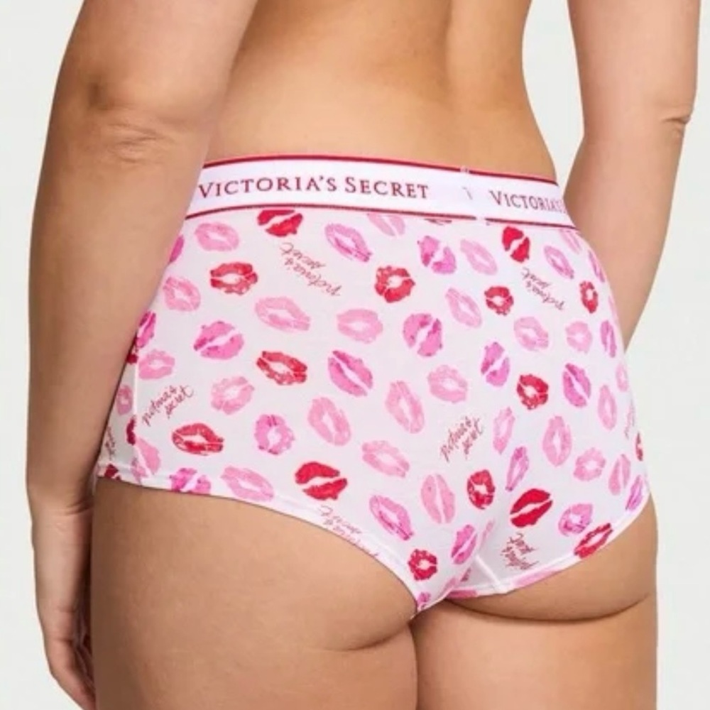Victoria’s Secret Kisses Shortie Pantie - Picture 2 of 7